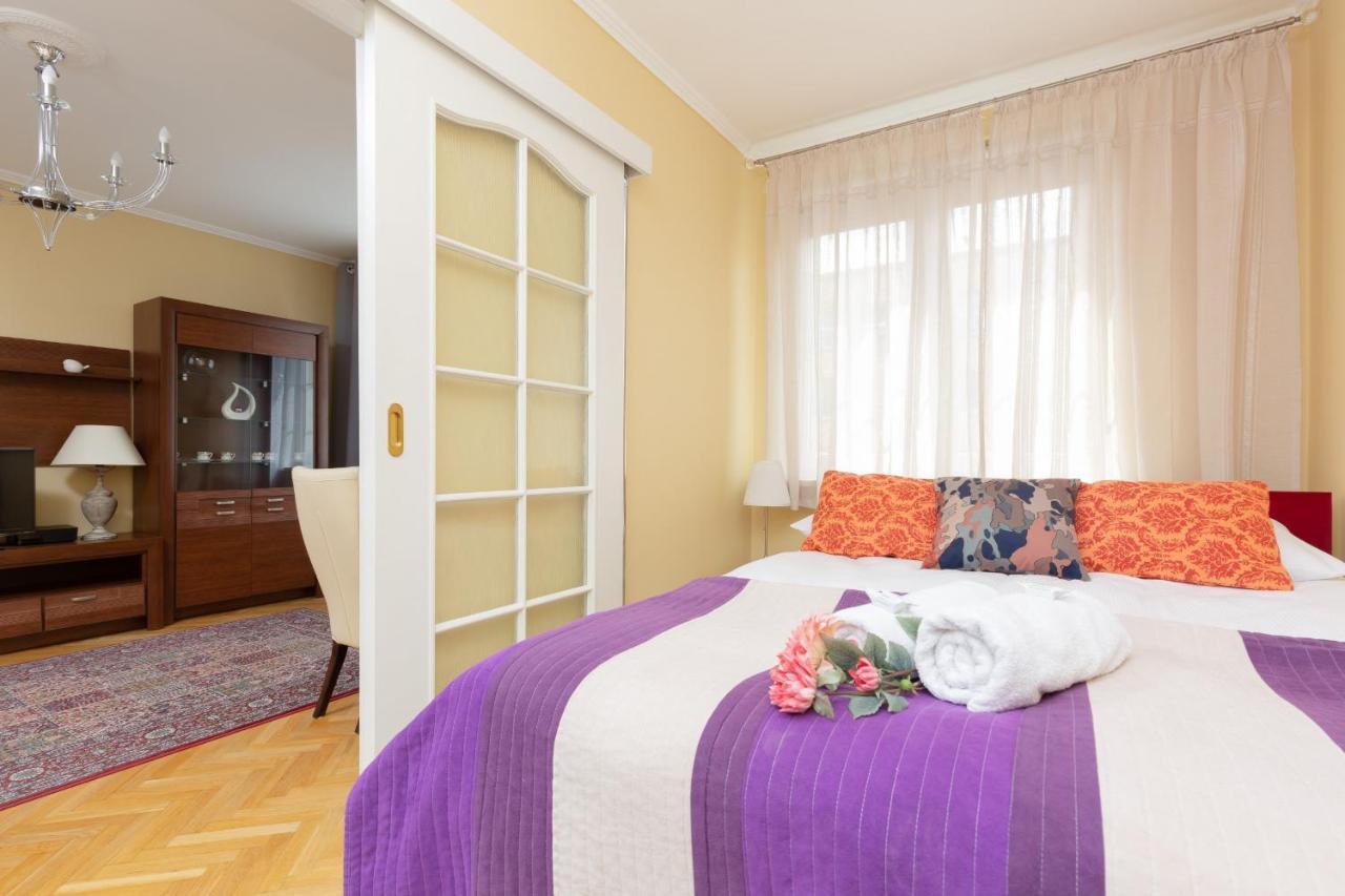 Miodowa Apartment Krasinski Garden Warsaw By Noclegi Renters Екстер'єр фото