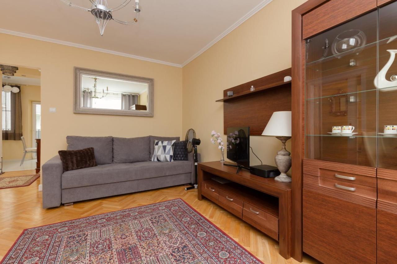 Miodowa Apartment Krasinski Garden Warsaw By Noclegi Renters Екстер'єр фото