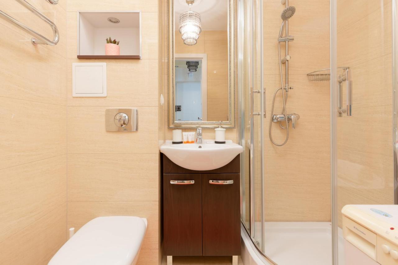 Miodowa Apartment Krasinski Garden Warsaw By Noclegi Renters Екстер'єр фото